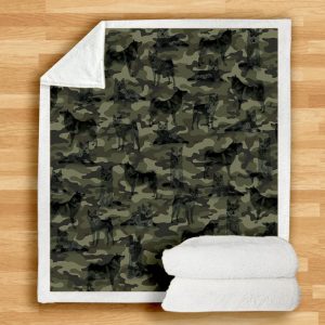 Finnish Spitz Camo Blanket