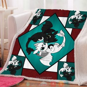 Light Fury Throw Blanket